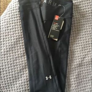 New with tags Under Armour leggings, black